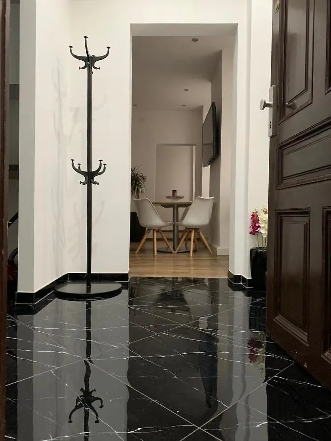 Lux Apartment Vienna 0*,  Austria